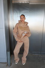 Lucky Me Tracksuit Sand - Afbeelding 6
